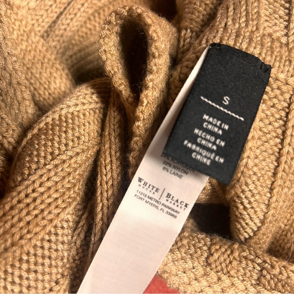 White House Black Market tank knit infinity scarf - Picture 2 of 4